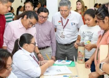 Alistan 2 mil 500 becas municipales en Cancún para el próximo ciclo escolar