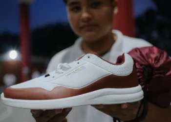Cancún repartirá tenis nuevos a estudiantes para el ciclo escolar 2026-2027