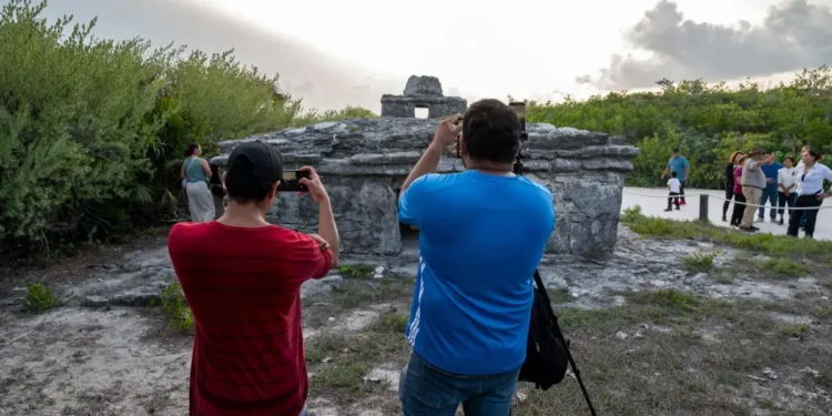 Punta Sur acerca a familias de Cozumel a la naturaleza y la historia maya