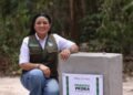 Coloca Blanca Merari primera piedra de Centro Animal
