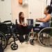 VERO LEZAMA ENTREGA SILLA DE RUEDAS