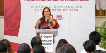 Impulsa Mara Lezama a artesanas y artesanos de Quintana Roo