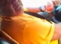 Exhiben a chofer de combi “mañoso” de Cancún.