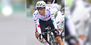 Isaac del Toro gana prólogo y es líder de la Vuelta a Alemania