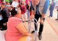 Edgar Gasca acerca ayuda comunitaria