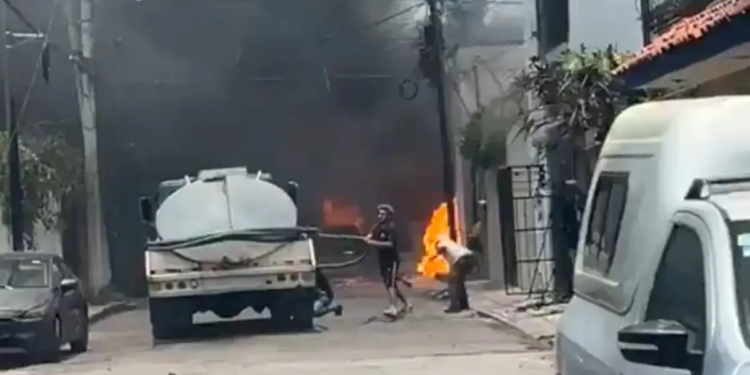 Restringen playas de Mazatlán por cocodrilo; intensifican operativo para capturarlo