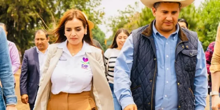 Fiscalía de Michoacán pide celulares de Carlos Manzo a Grecia Quiroz por investigación