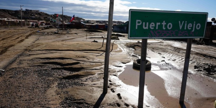 Lluvias no dan tregua al norte de Chile; reportan tres desaparecidos y graves daños