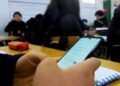 Prohíben celulares en primaria y secundaria
