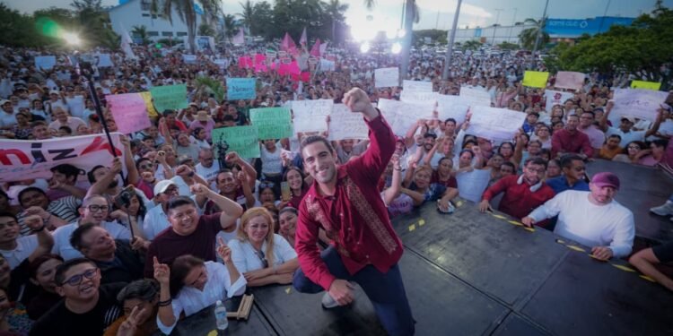 Más de 10 mil voces refrendan en Chetumal la fuerza de la Cuarta Transformación