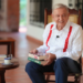 AMLO reaparece con nuevo libro y atribuye “decadencia” de EU a su modelo económico y bélico