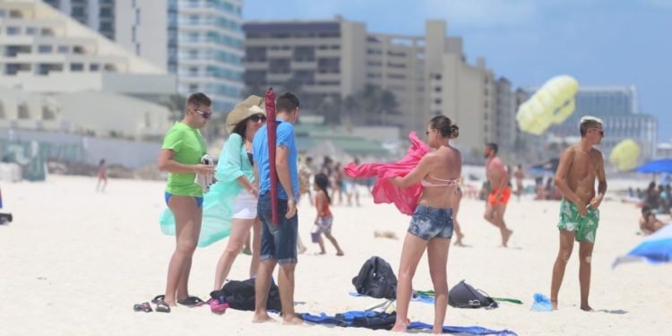 Cancún supera 82 millones de turistas