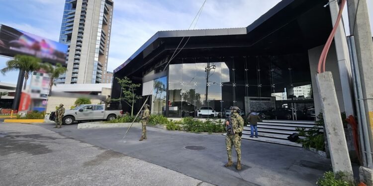 EN PUEBLA, AUTORIDADES FEDERALES DETIENEN AL LÍDER DE UNA CELULA DELICTIVA VINCULADA CON EXTORSIÓN Y DELITOS CONTRA LA SALUD
