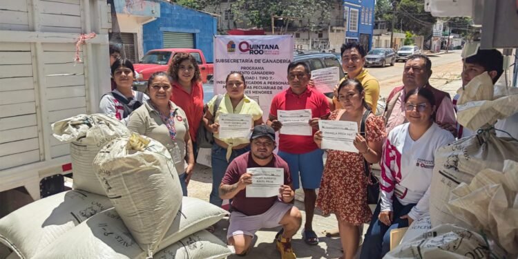 Entrega Gobierno de Quintana Roo más de 20 toneladas de insumos