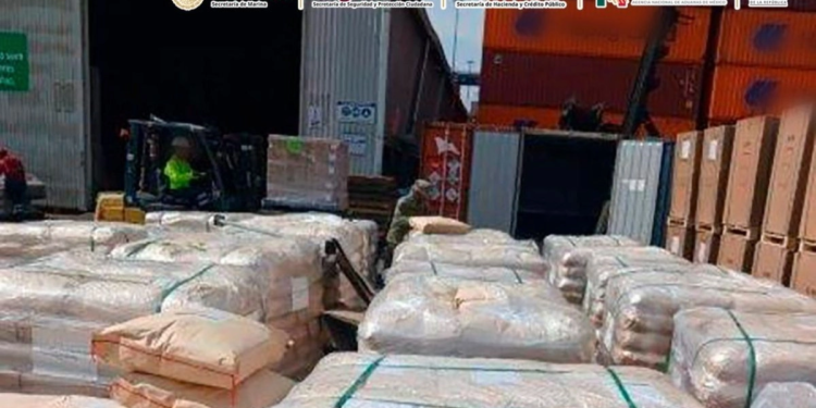 Semar y ANAM incautan más de 54 mil kilos de precursores químicos en la aduana de Manzanillo