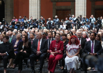 Cierran la México-Querétaro por choque múltiple; la fila alcanza 18 kilómetros