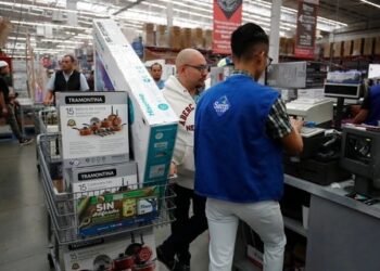Hogares al límite: morosidad bancaria rompe récord con 114 mil mdp en julio
