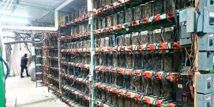 Desmantelan en Tlaola fábrica clandestina de criptomonedas