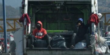 CDMX va contra el traspaleo de basura en calles: proponen multas y registro público