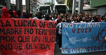 A 12 años de Ayotzinapa, marcha del Ángel al Zócalo sin restricción