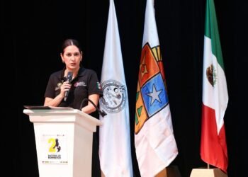 Estefanía Mercado inaugura Segundo Congreso Nacional de Bomberos en Playa del Carmen