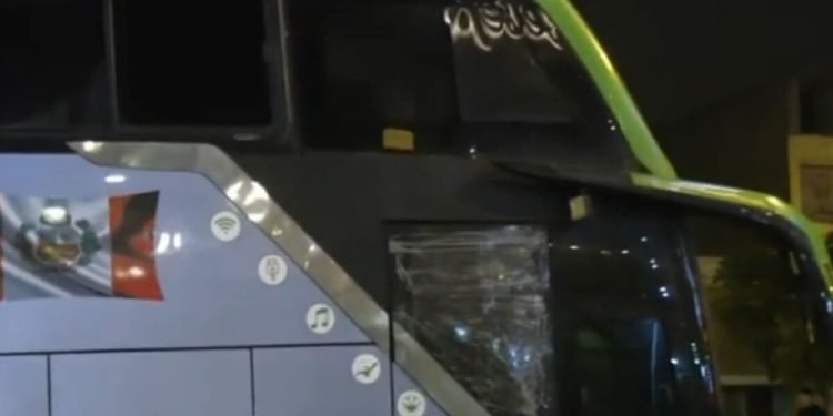Atacan a balazos autobús con estudiantes en Escuinapa, Sinaloa; chofer herido logra poner a salvo a los alumnos