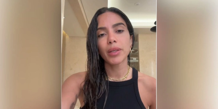Anitta, cantante brasileña, llama a votar por Lula
