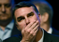 Estados Unidos concederá visados a Flávio Bolsonaro y su familia, según fuente diplomática