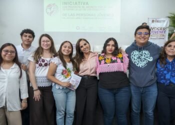 Convoca Mara Lezama a jóvenes de Quintana Roo a participar en la nueva ley de sus derechos