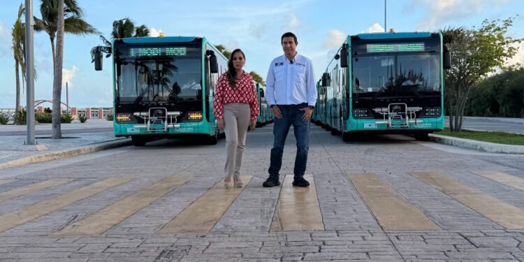Anuncia Mara Lezama el inicio de la Ruta 17, primera ruta urbana de MOBI en Cancún, con conexiones y beneficios de transbordo