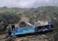 Accidente en Bolivia: Minibús cae a un barranco y deja al menos siete muertos y cuatro heridos