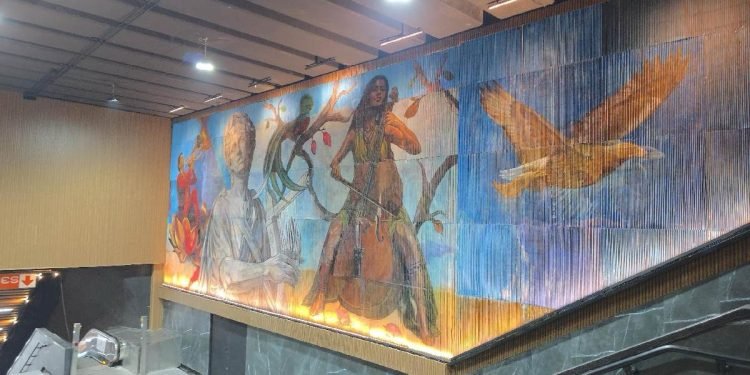 Metro CDMX obtiene su primer Récord Guinness por mural holográfico más grande del mundo