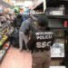 Aseguran comercios en Tacuba e Iztapalapa por venta de mercancía apócrifa en CDMX