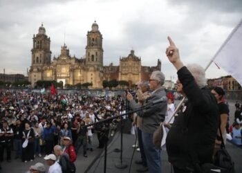 A 58 años de Tlatelolco, ex líderes del 68 exigen abrir archivos del Ejército