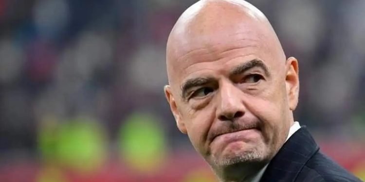 Infantino promete mil millones más para África y recibe apoyo unánime de 54 federaciones para reelección 2027