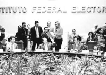INE cumple 36 años: de IFE a árbitro nacional