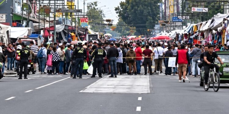 Tepito bloqueó Eje 1 Norte por bodega clausurada – CDMX 16 de octubre