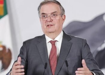Marcelo Ebrard impulsa en el G20 agenda para ampliar exportaciones de autos, acero y tequila