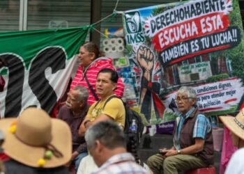 Trabajadores del IMSS mantienen bloqueos en la CDMX y convocan a marcha nacional para el 14 de octubre